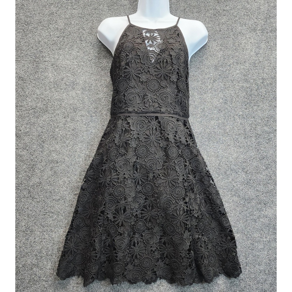 White House Black Market Womens Floral Guipure Lace Halter Cocktail Dress Size 4